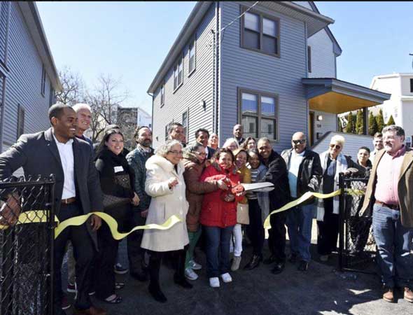 Affordable-Housing Lawrence ribbon cutting