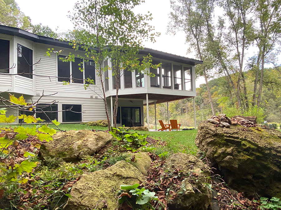 02-wisconsin-farmhouse-side Wisconsin Farmhouse - side